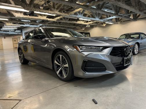 2025 Acura TLX 
