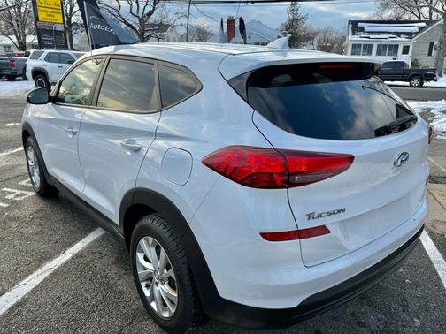 2019 Hyundai TUCSON SE