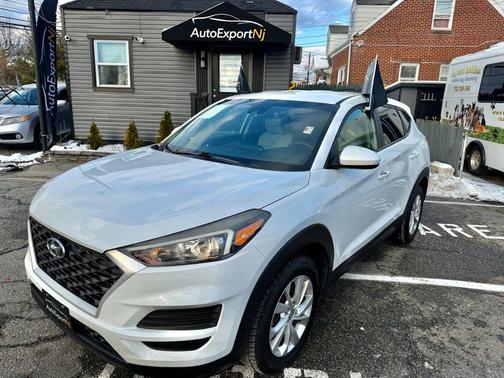 2019 Hyundai TUCSON SE