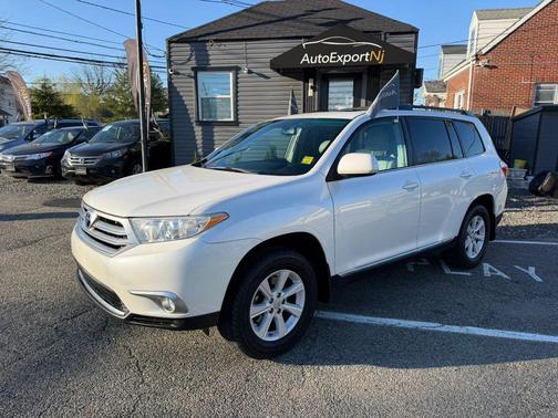 Blizzard Pearl 2012 Toyota Highlander SE