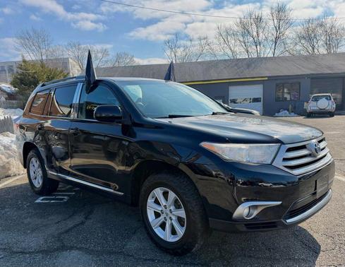 2013 Toyota Highlander SE