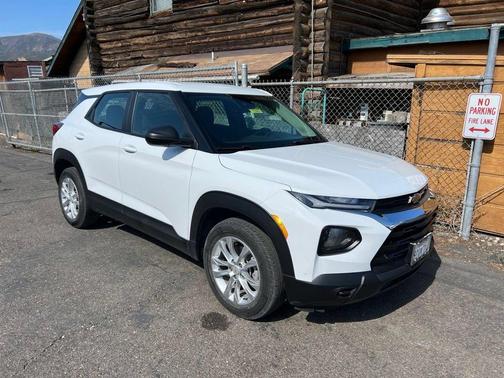 Summit White 2023 Chevrolet Trailblazer LS
