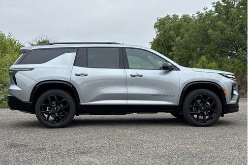 2025 Chevrolet Traverse RS