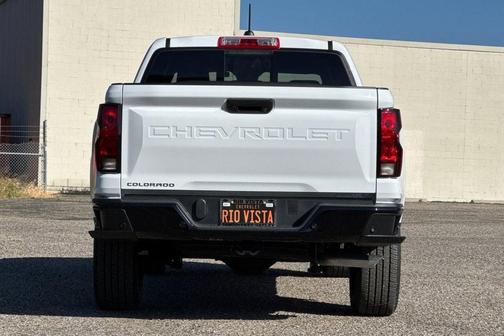 Summit White 2026 Chevrolet Colorado WT
