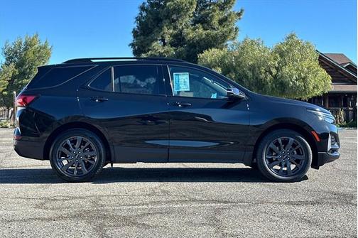 2023 Chevrolet Equinox FWD RS