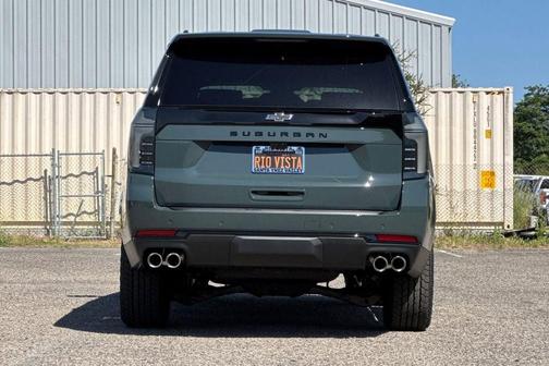 Cypress Gray 2026 Chevrolet Suburban Z71, 4WD