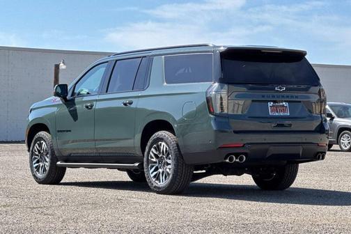 Cypress Gray 2026 Chevrolet Suburban Z71, 4WD
