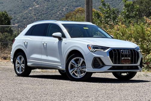 Glacier White Metallic 2022 Audi Q3 45 S line Premium Plus