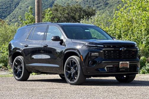 Mosaic Black Metallic 2026 Chevrolet Traverse RS