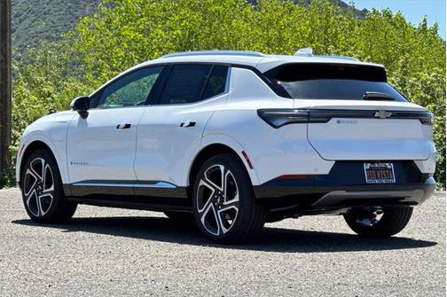 2025 Chevrolet Equinox EV LT