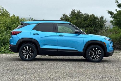 Marina Blue Metallic 2026 Chevrolet Trailblazer ACTIV