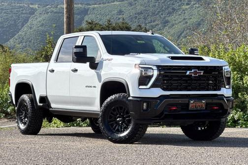 2025 Chevrolet Silverado 2500 4WD Crew Cab Standard Bed ZR2