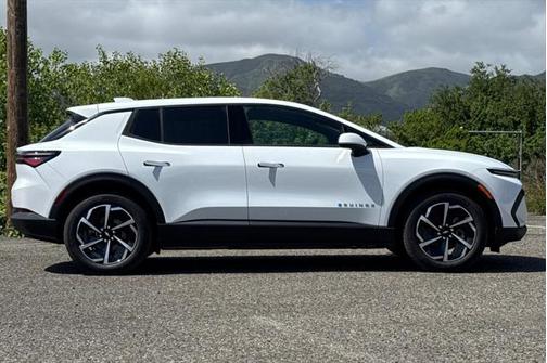 2025 Chevrolet Equinox EV LT