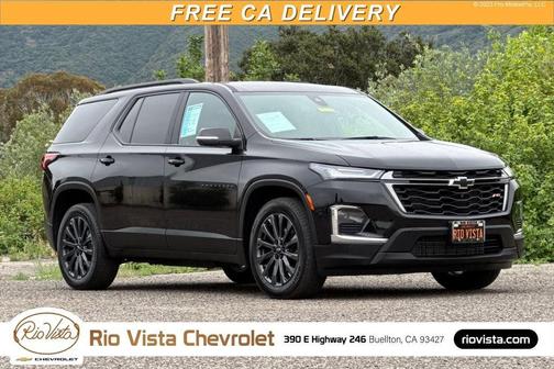 Mosaic Black Metallic 2023 Chevrolet Traverse RS