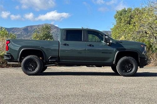 2026 Chevrolet Silverado 2500 ZR2