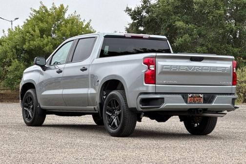 Sterling Gray Metallic 2024 Chevrolet Silverado 1500 Custom
