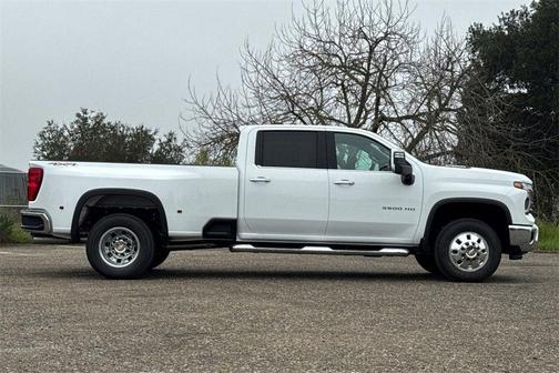Summit White 2026 Chevrolet Silverado 3500 LTZ