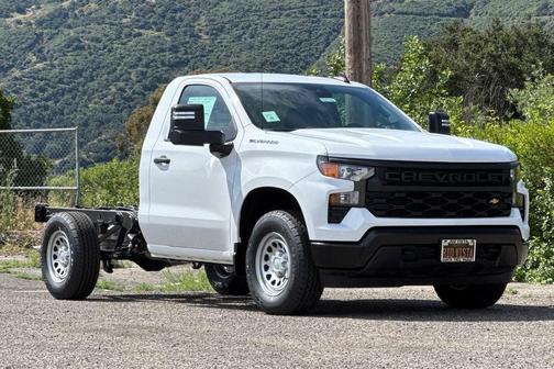 Summit White 2026 Chevrolet Silverado 1500 WT