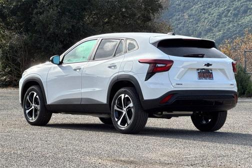 2026 Chevrolet Trax FWD 1RS