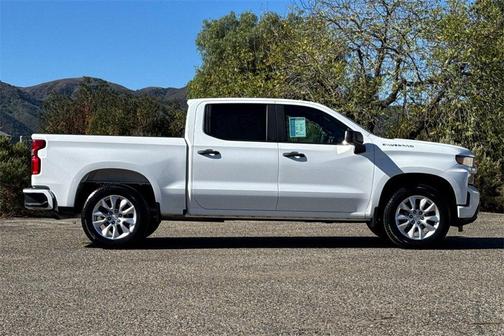 2022 Chevrolet Silverado 1500 Custom