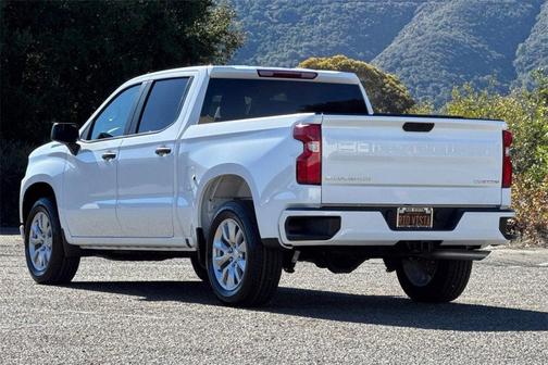 2022 Chevrolet Silverado 1500 Custom