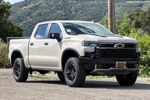 White Sands 2026 Chevrolet Silverado 1500 ZR2