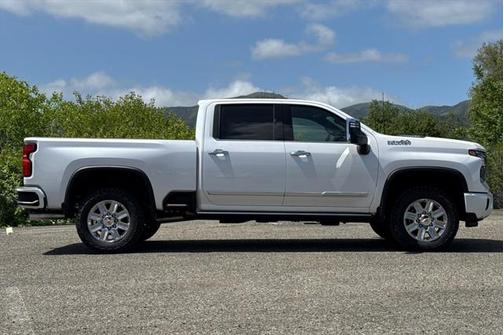 2025 Chevrolet Silverado 3500 High Country