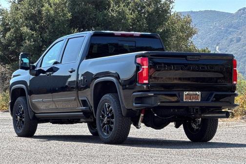 2025 Chevrolet Silverado 3500 High Country