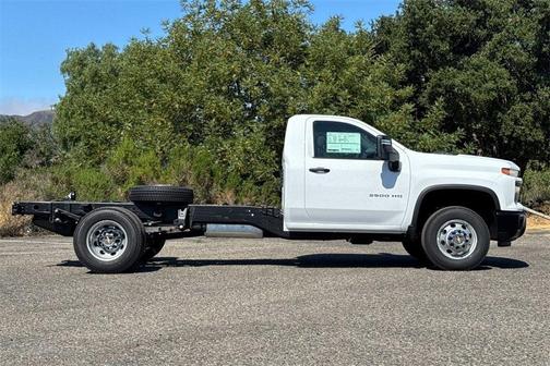 2025 Chevrolet Silverado 3500 WT