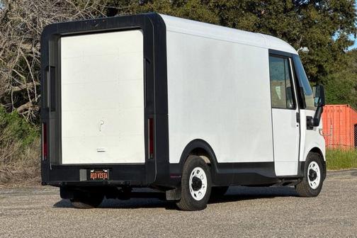 2025 Chevrolet BrightDrop 400 FWD 400