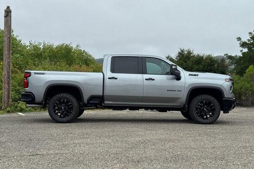 Sterling Gray Metallic 2026 Chevrolet Silverado 2500 LT