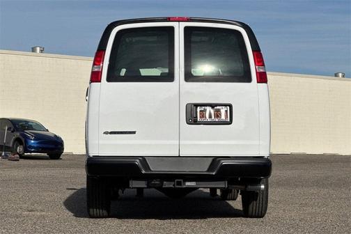 2025 Chevrolet Express 2500 RWD 2500 Regular Wheelbase WT