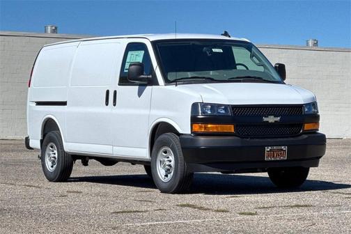 2025 Chevrolet Express 2500 RWD 2500 Regular Wheelbase WT