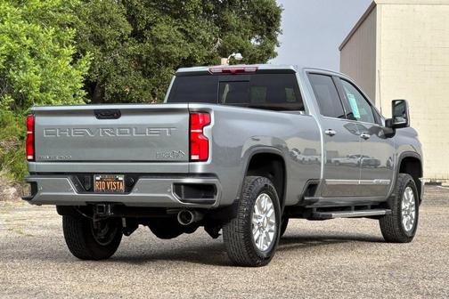 Sterling Gray Metallic 2024 Chevrolet Silverado 3500 High Country