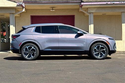 2025 Chevrolet Equinox EV LT