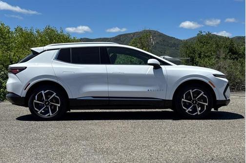 2025 Chevrolet Equinox EV LT