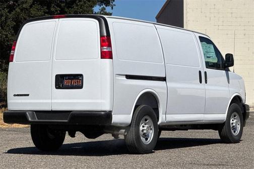 2025 Chevrolet Express 2500 RWD 2500 Regular Wheelbase WT
