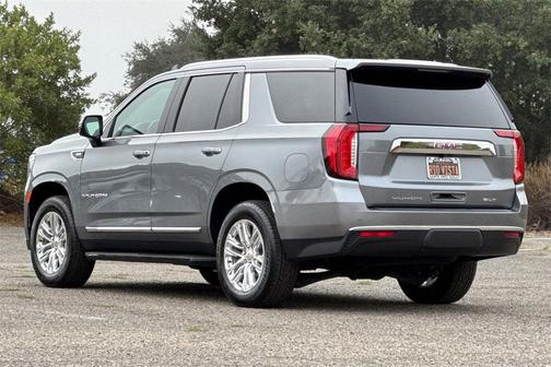 2022 GMC Yukon SLT