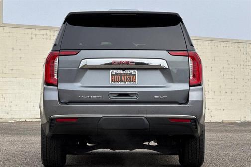 2022 GMC Yukon SLT