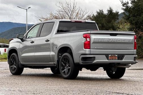 2025 Chevrolet Silverado 1500 Custom