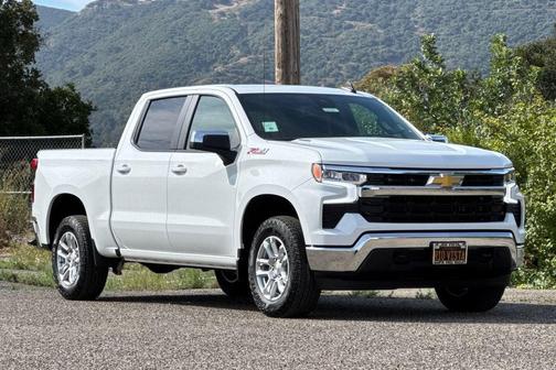 Summit White 2026 Chevrolet Silverado 1500 LT
