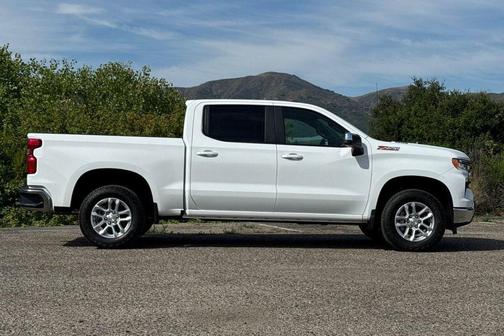 Summit White 2026 Chevrolet Silverado 1500 LT