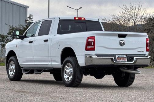 2024 RAM 2500 Tradesman Crew Cab 4x4 6'4' Box
