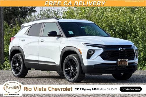 Summit White 2026 Chevrolet Trailblazer LT