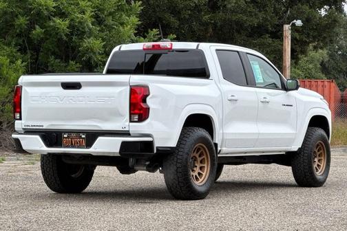 Summit White 2024 Chevrolet Colorado LT