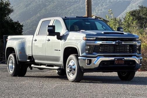 2026 Chevrolet Silverado 3500 LT
