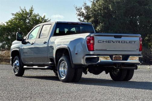2026 Chevrolet Silverado 3500 LT