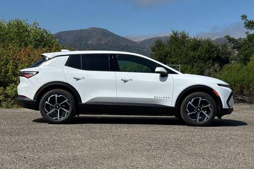 Summit White 2026 Chevrolet Equinox EV LT