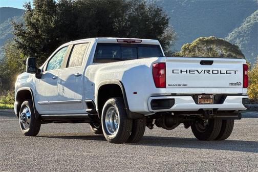 2026 Chevrolet Silverado 3500 High Country