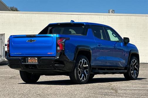 2025 Chevrolet Silverado EV RST